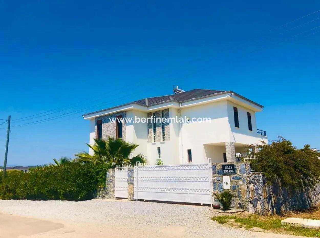 Luxusvilla Zum Verkauf In Yesiltepe