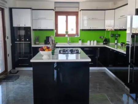 Luxury Villa For Sale In Yesiltepe