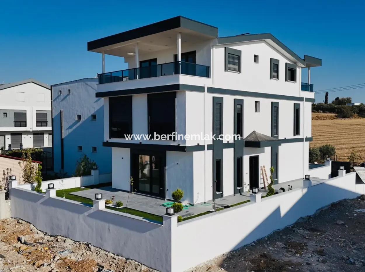 Aydın Didimde Hisar Mahallesinde 4+1 Satılık Villa