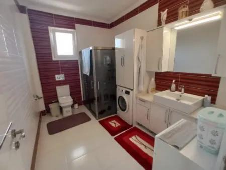 Yeşiltepede Satilik Eşyalı   3+1 Villa