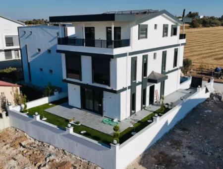 Aydın Didimde Hisar Mahallesinde 4+1 Satılık Villa